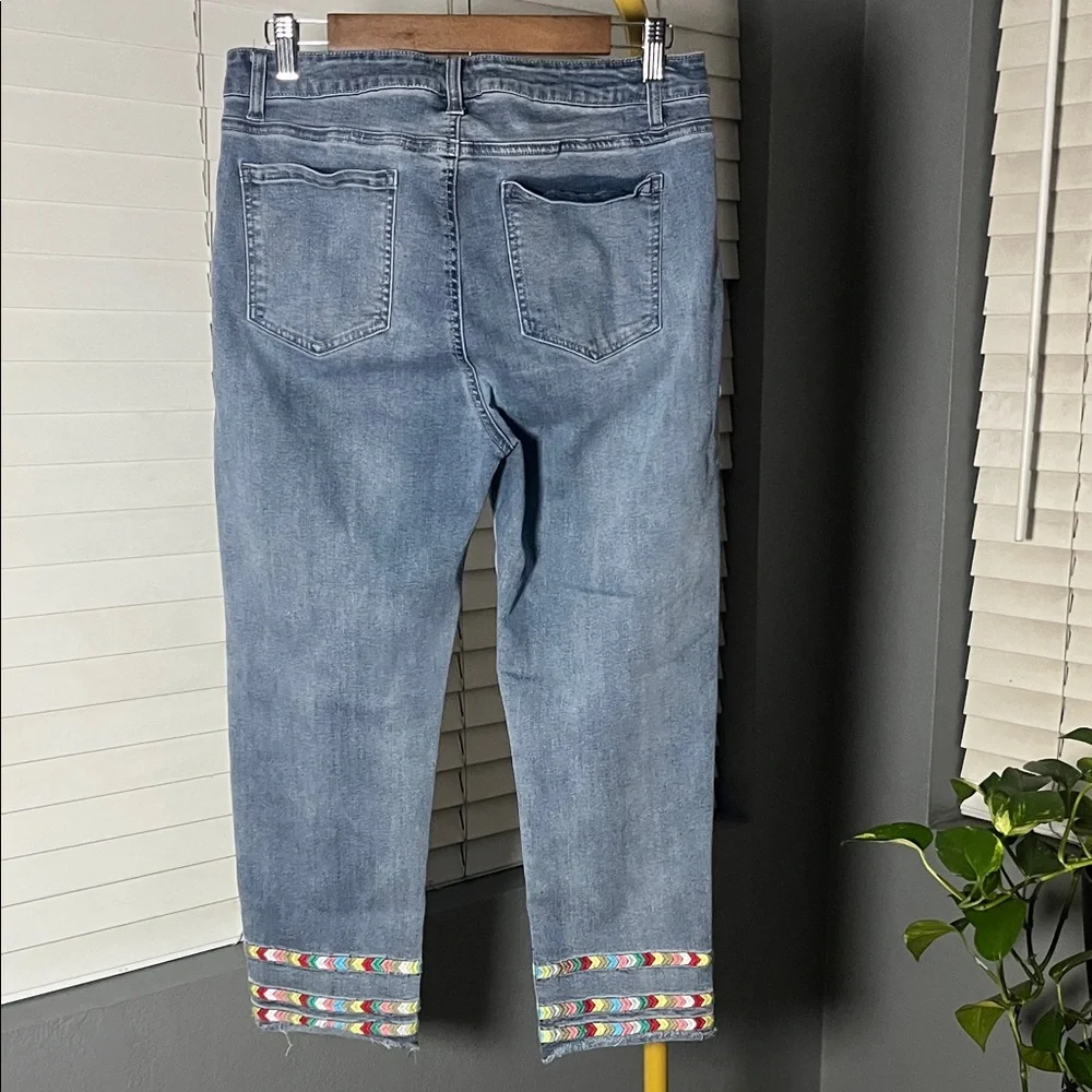 Baccini Denim Cropped Jeans with Colorful Hem - Picture 3 of 4